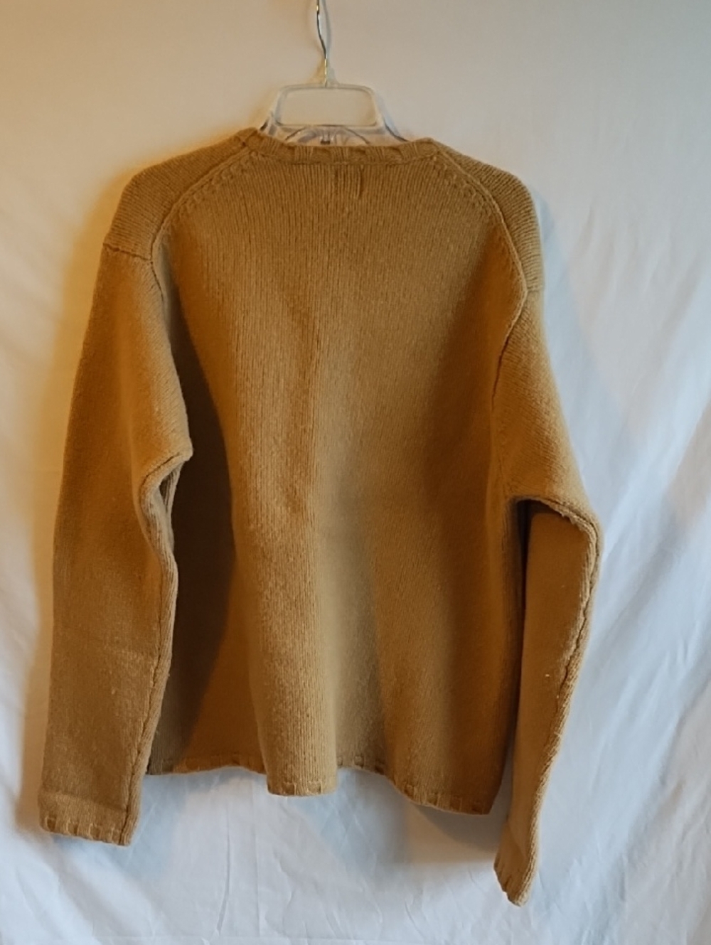 GAP Camel V-Neck Pullover Sweater - Picture 3 of 4